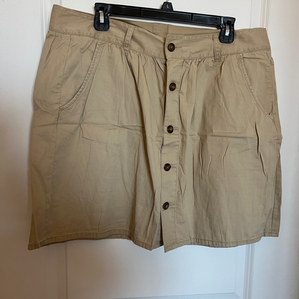 Cute khaki skirt with buttons size 14